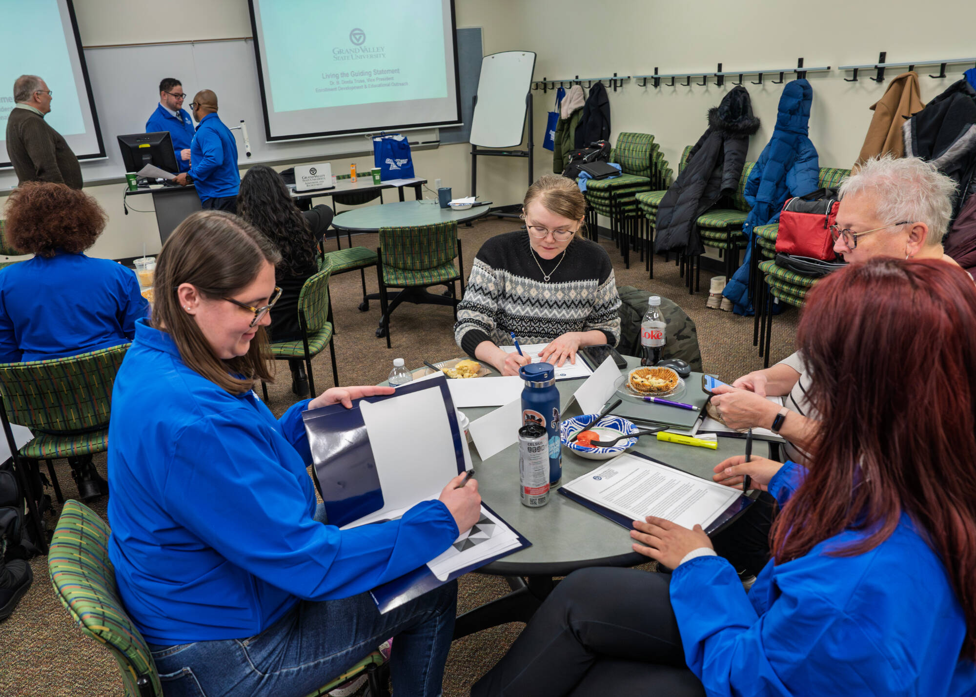 SEMLA 25 Participants collaborating